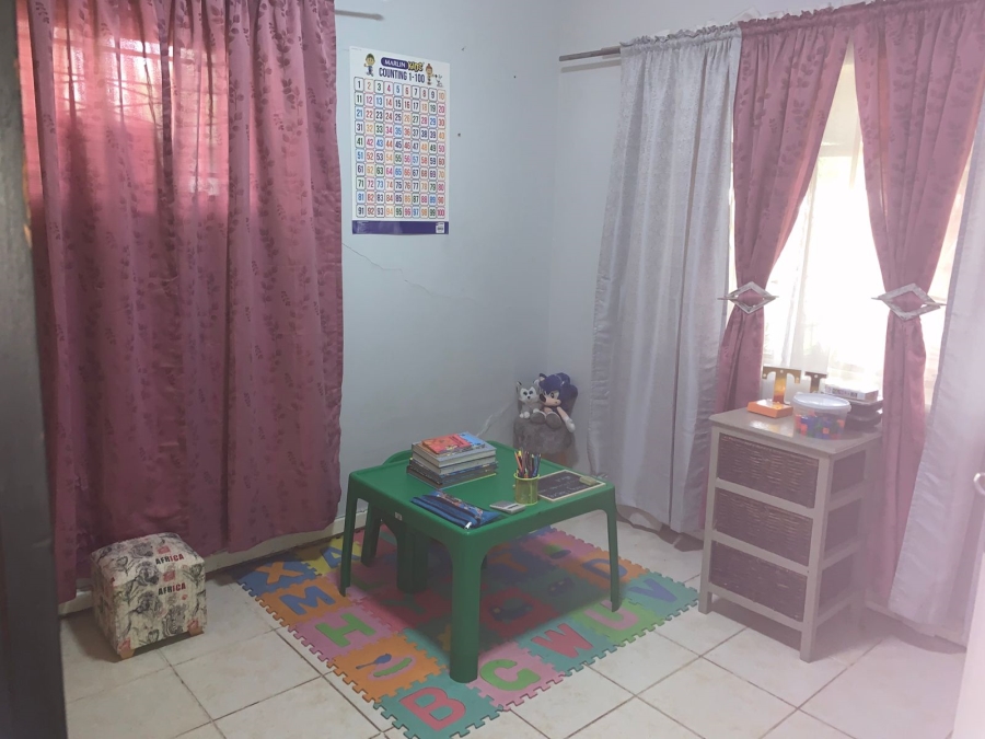 To Let 4 Bedroom Property for Rent in Wilgehof Free State